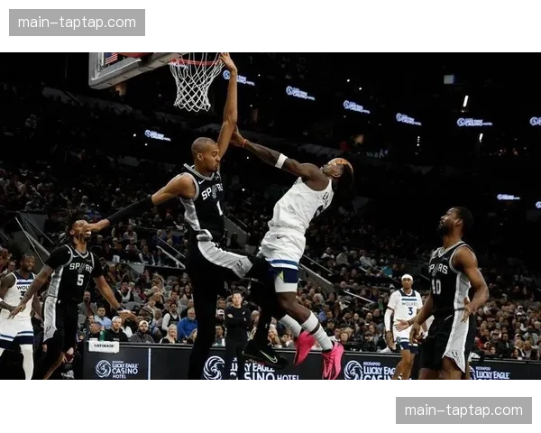 马刺胜独行侠文班亚马40分，第三节单节15分杀死比赛悬念